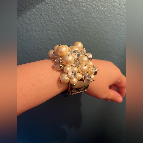 Banana Republic New Cuff Link Pearl Cuff - Picture 3 of 8